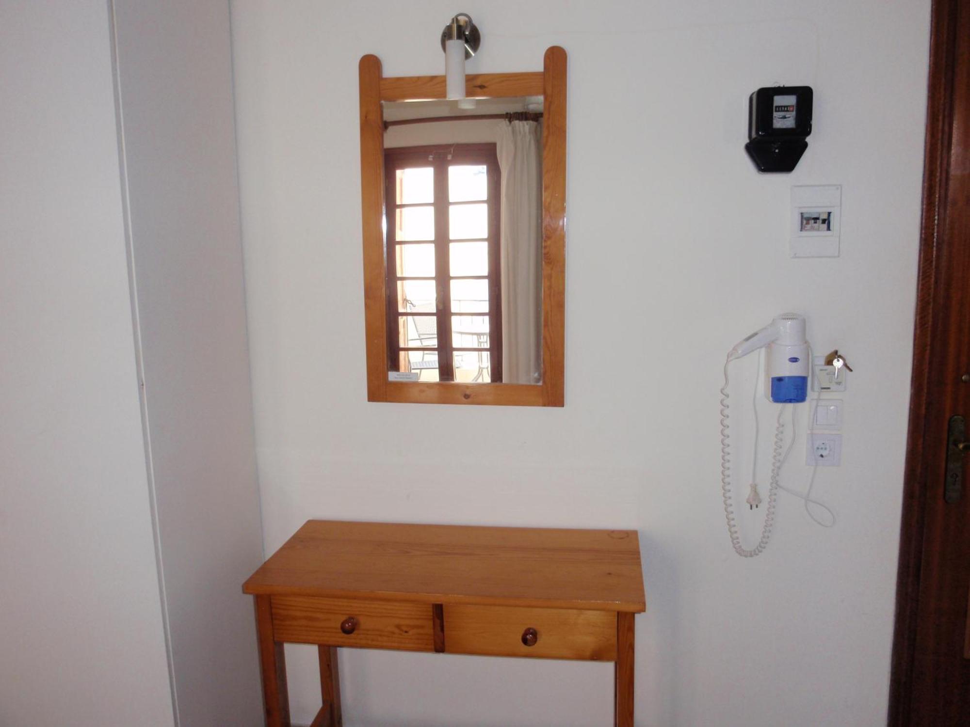 Vazakas Rooms Mytilíni Екстериор снимка